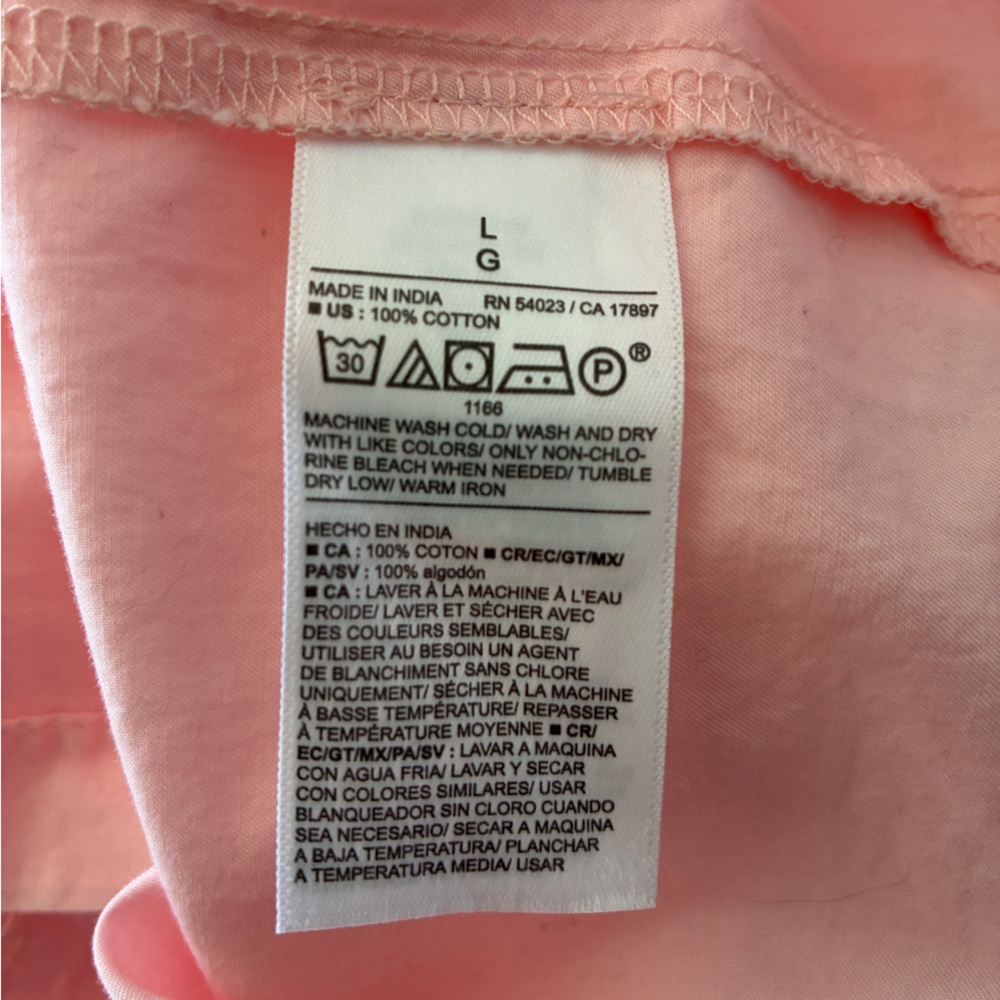 Old Navy Light Pink Button-Up Shirt Size L - Picture 6 of 7